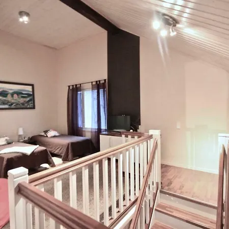 Levin Roelli - 4 Apartment